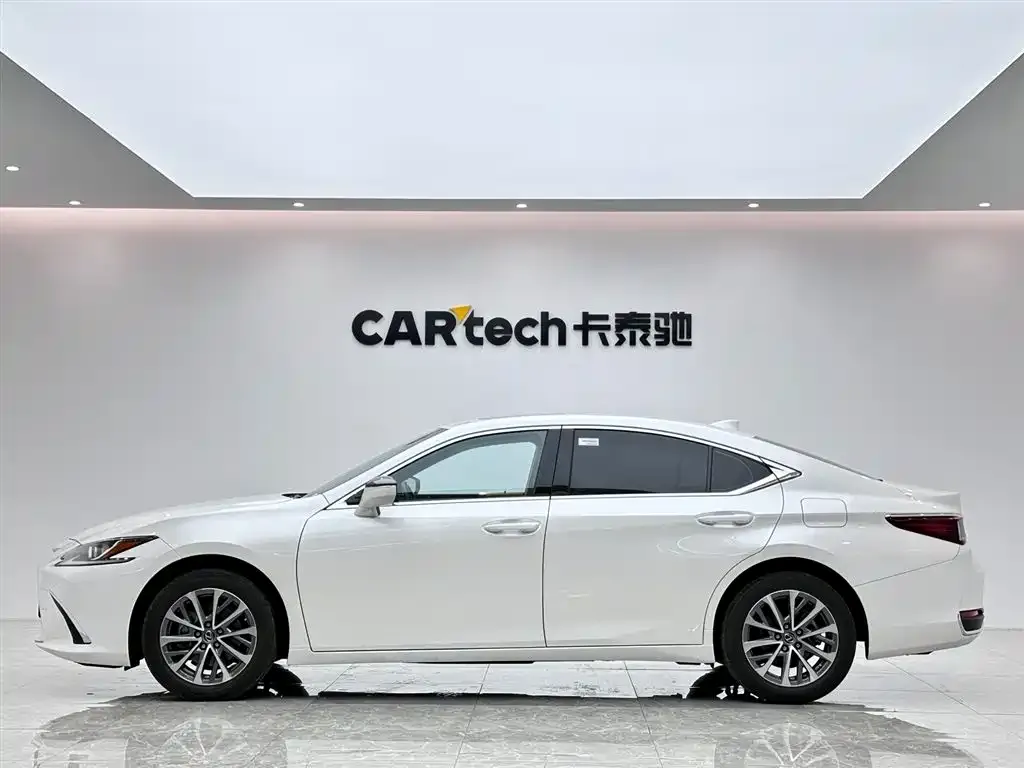 Lexus ES — фото 3