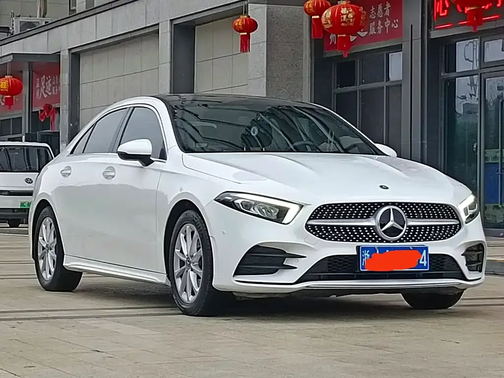 Mercedes-Benz A-Class — фото 1
