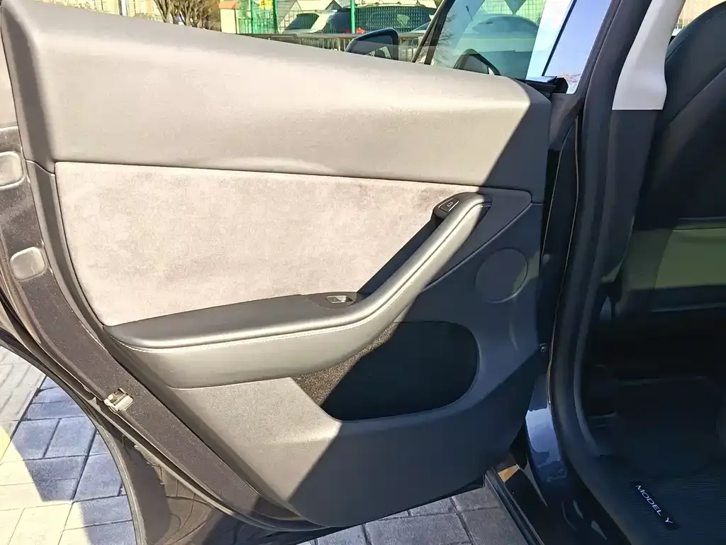 Tesla Model Y 2024 из CN, фото 7