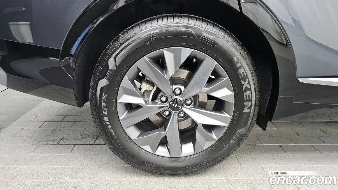 Kia Sportage — фото 8