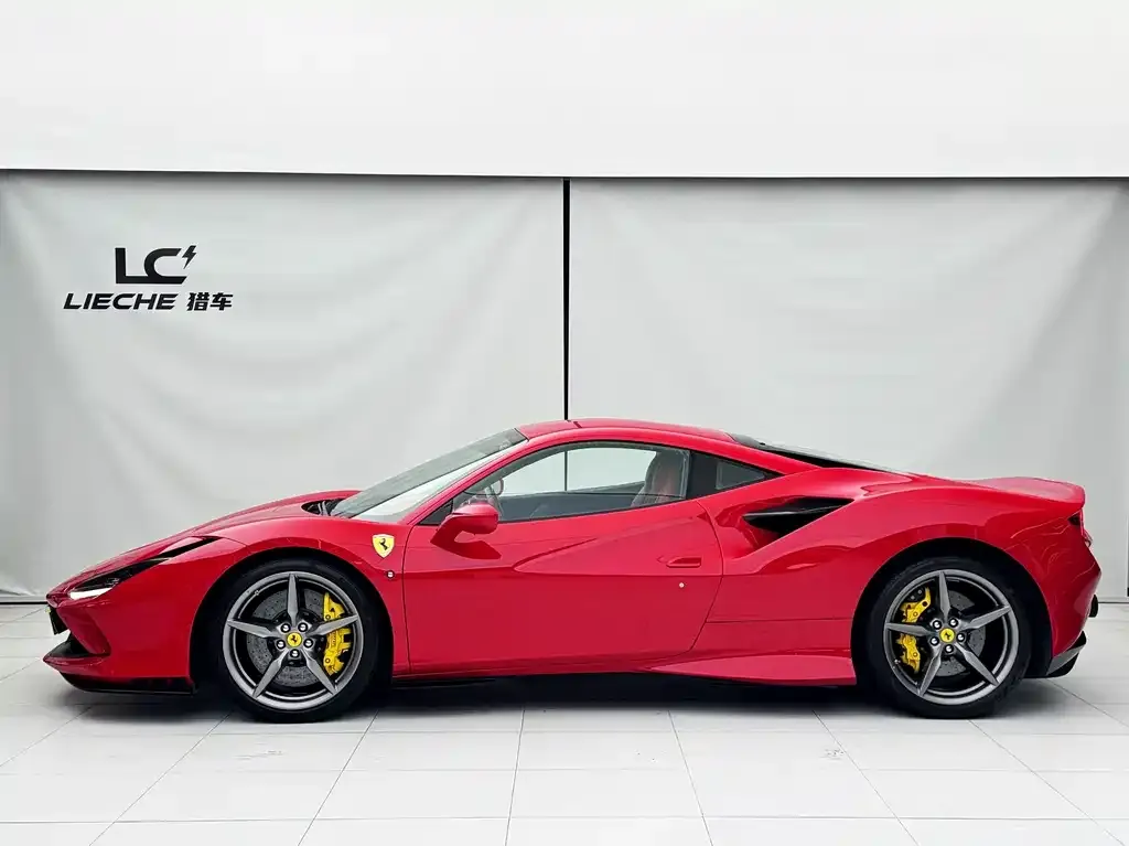 Ferrari F8 — фото 3