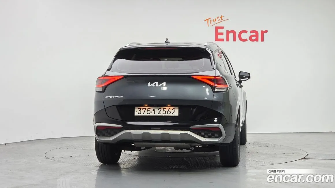 Kia Sportage — фото 8