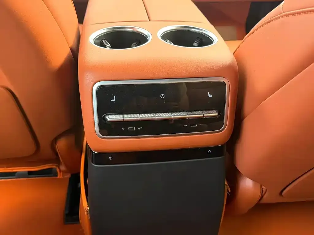 Li Auto L9 2023 из CN, фото 2