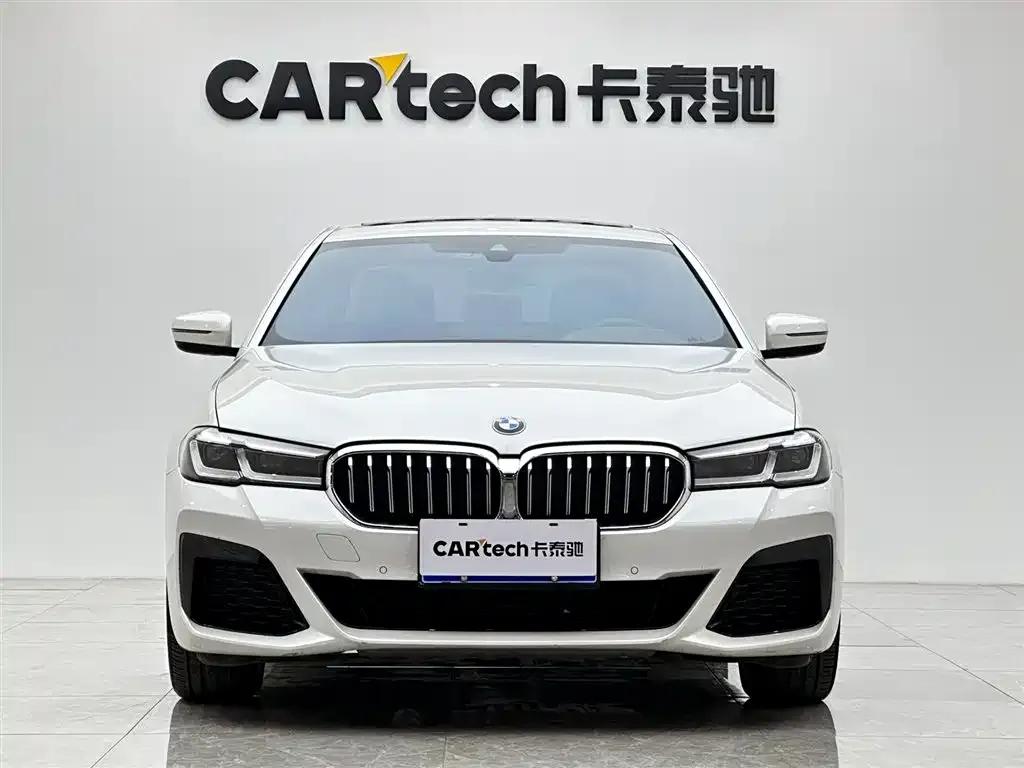 BMW 5 Series — фото 10
