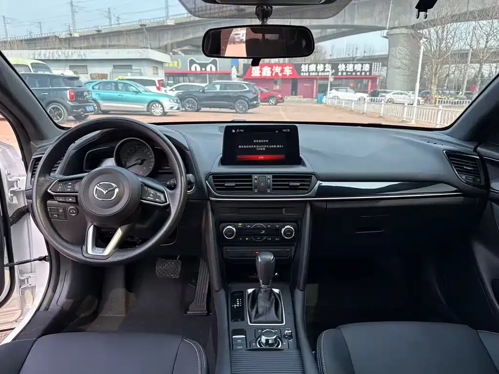 Mazda CX-4 — фото 8