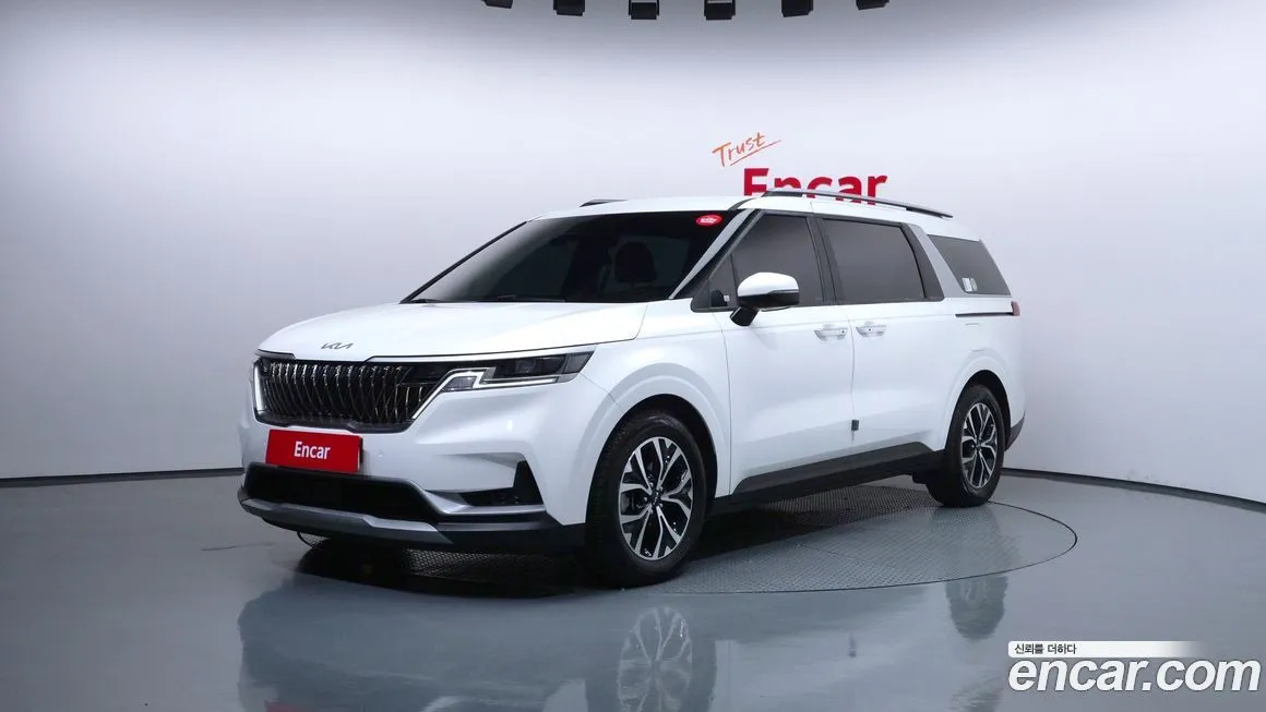 Kia Carnival 2023 из KR, фото 1