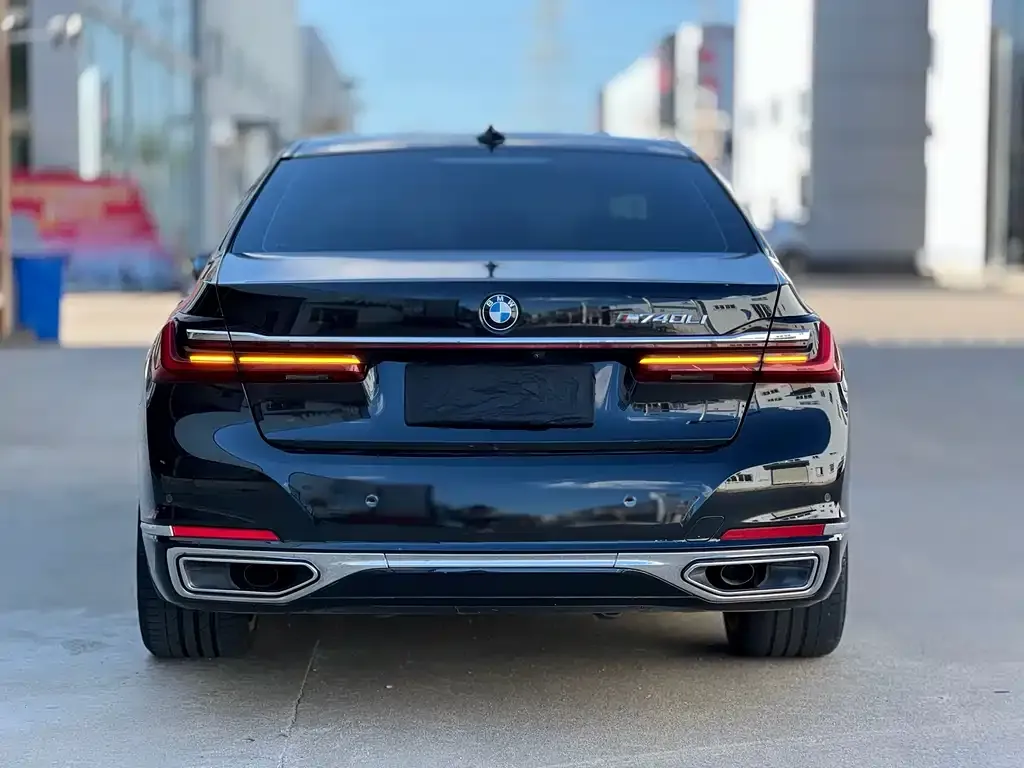 BMW 7 Series 2021 из CN, фото 5