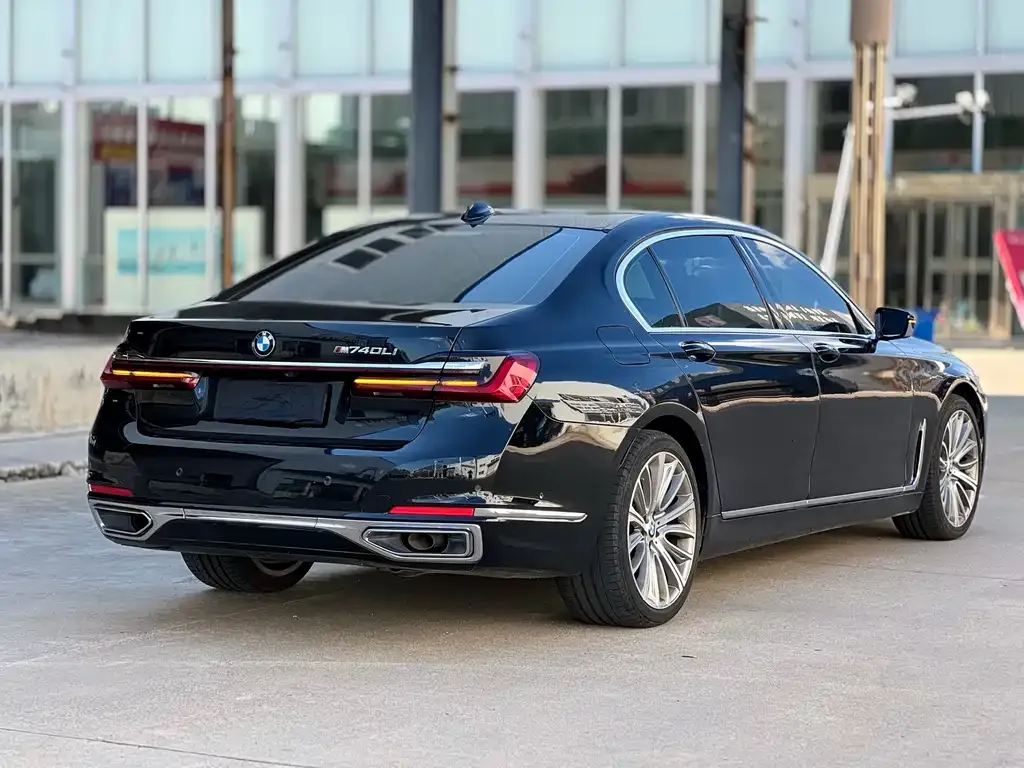 BMW 7 Series 2021 из CN, фото 6
