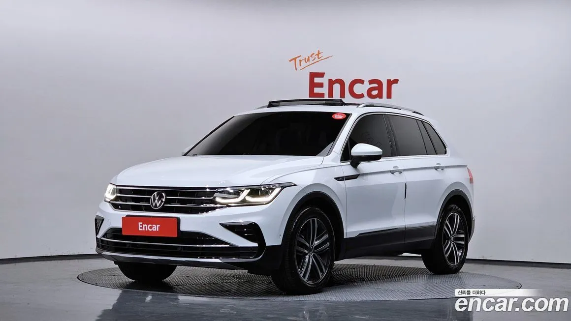 Volkswagen Tiguan — фото 1