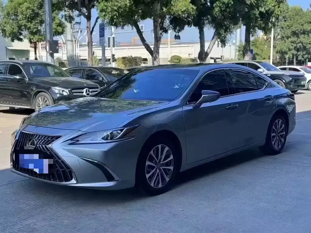 Lexus ES 2024 из CN, фото 1