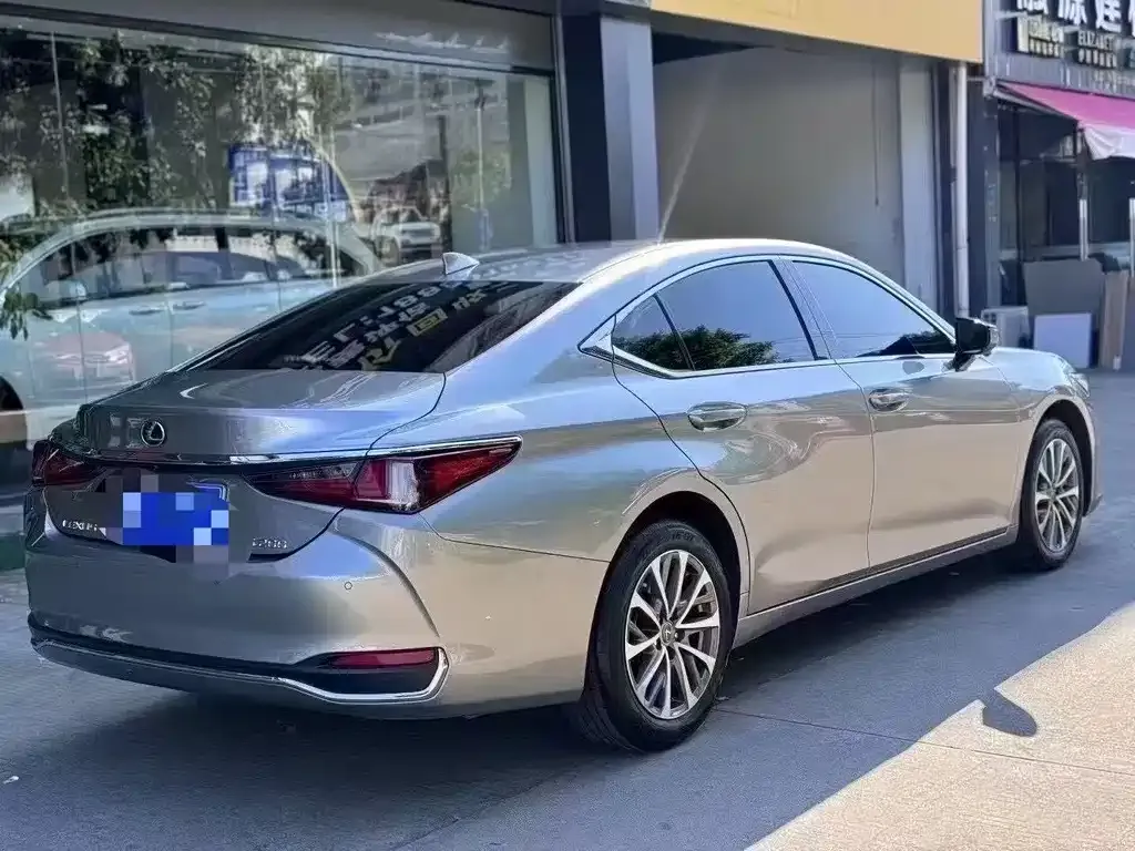 Lexus ES 2024 из CN, фото 7