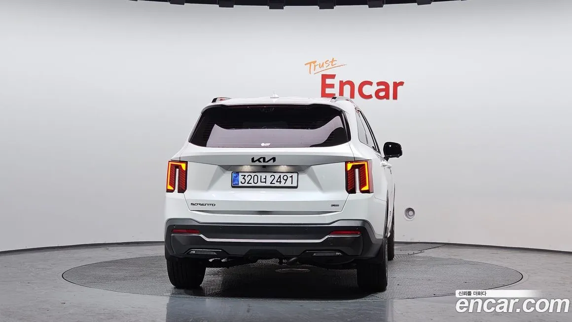 Kia Sorento — фото 7