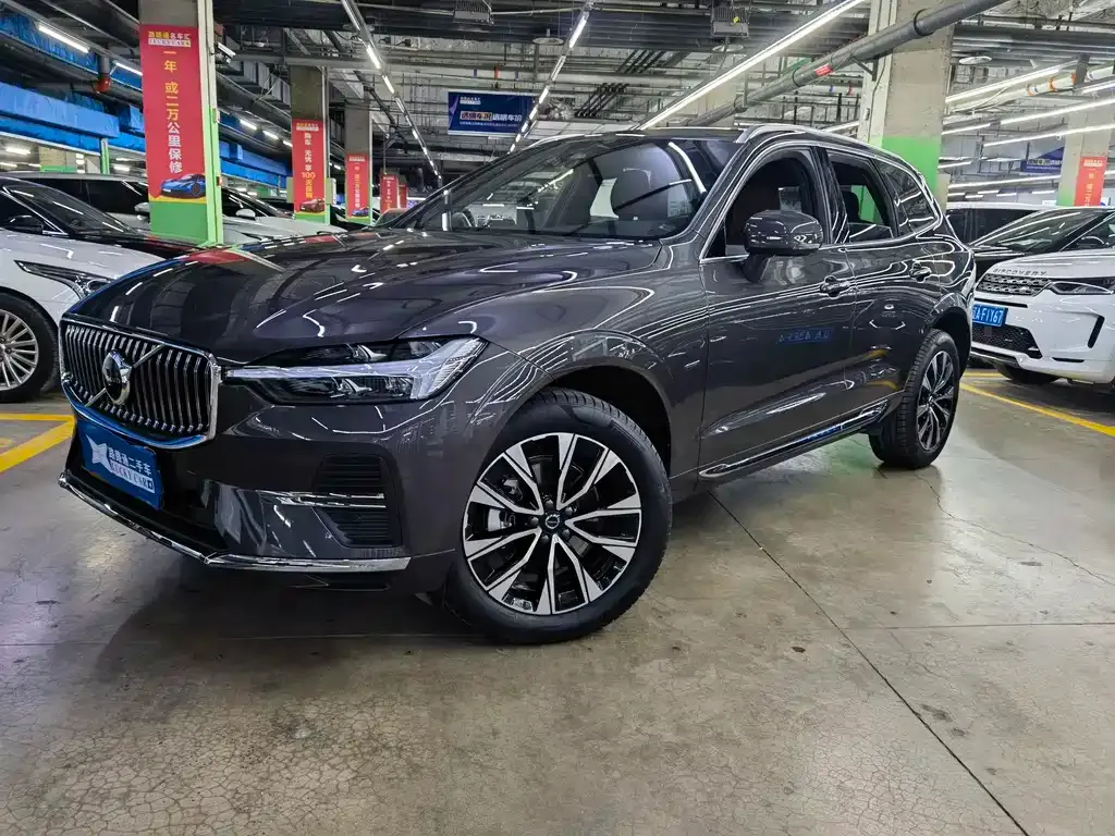 Volvo XC60 2023 из CN, фото 1