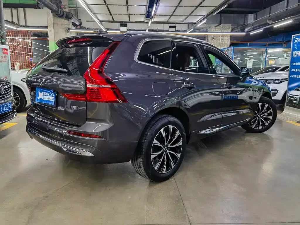 Volvo XC60 2023 из CN, фото 5
