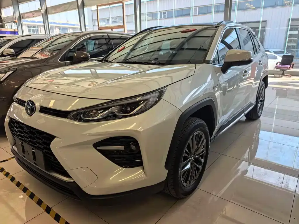 Toyota Wildlander — фото 1