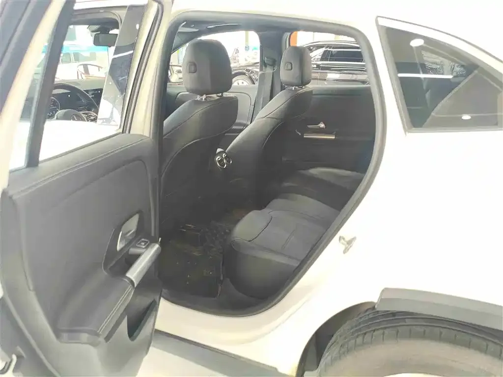 Mercedes-Benz GLA 2021 из CN, фото 2