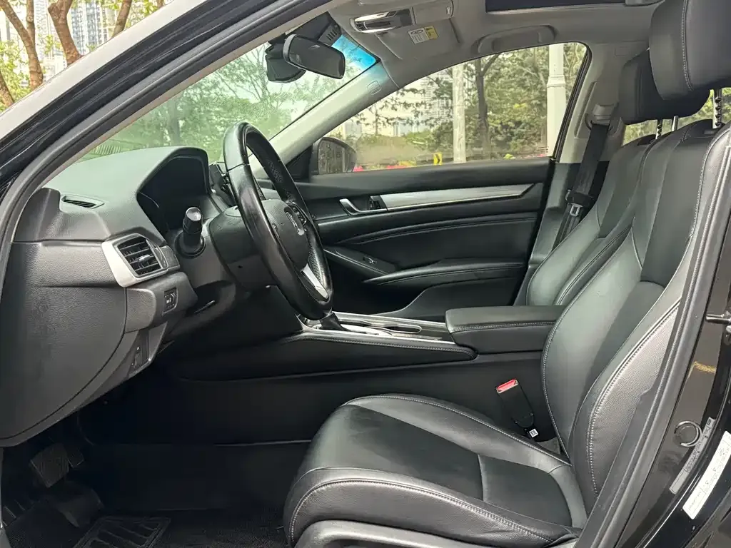 Honda Accord — фото 2