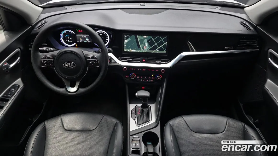 Kia Niro — фото 8