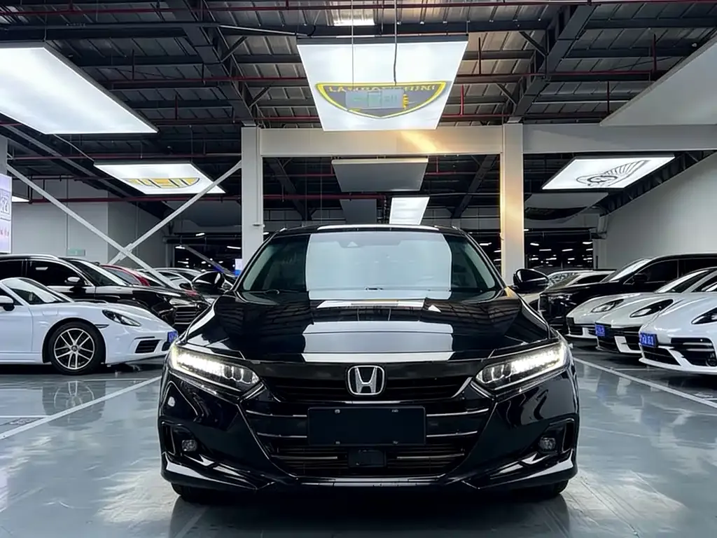 Honda Accord — фото 7