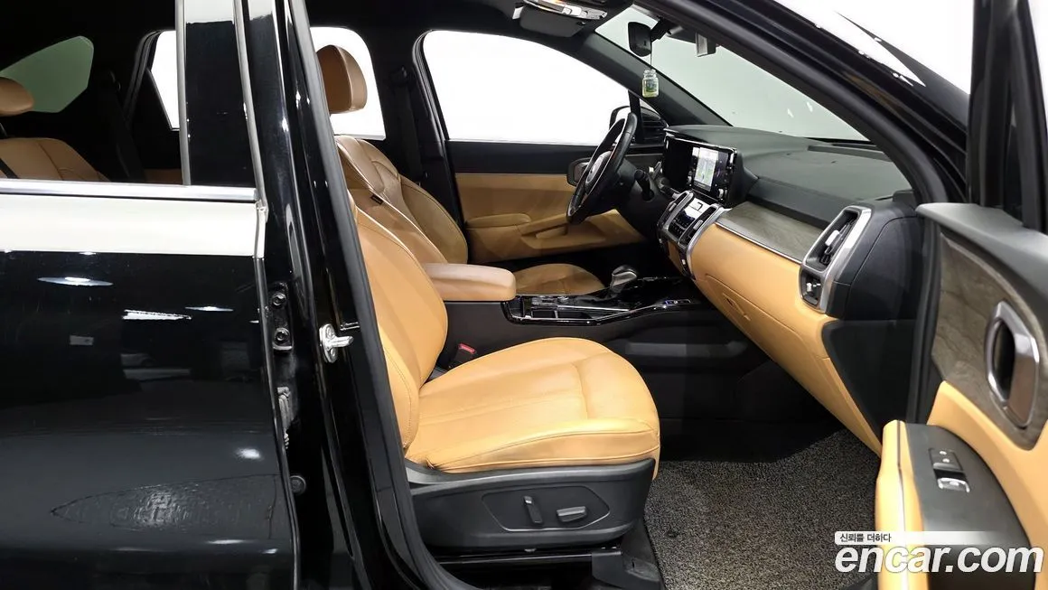 Kia Sorento — фото 8