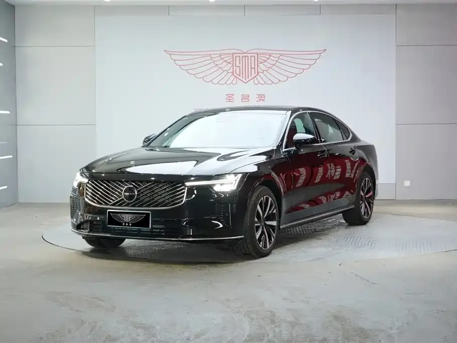 Volvo S90 — фото 1