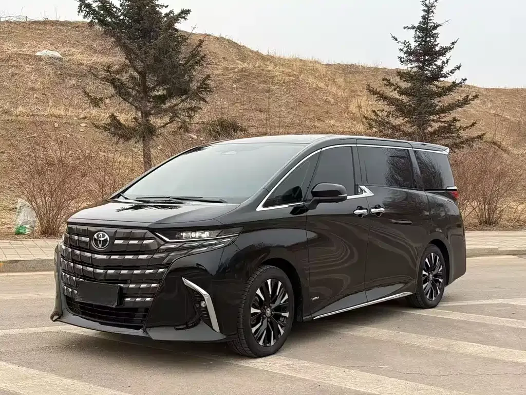 Toyota Alphard 2024 из CN, фото 1