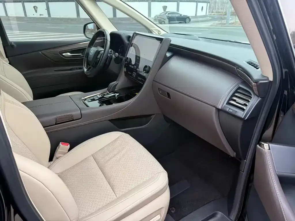 Toyota Alphard 2024 из CN, фото 9
