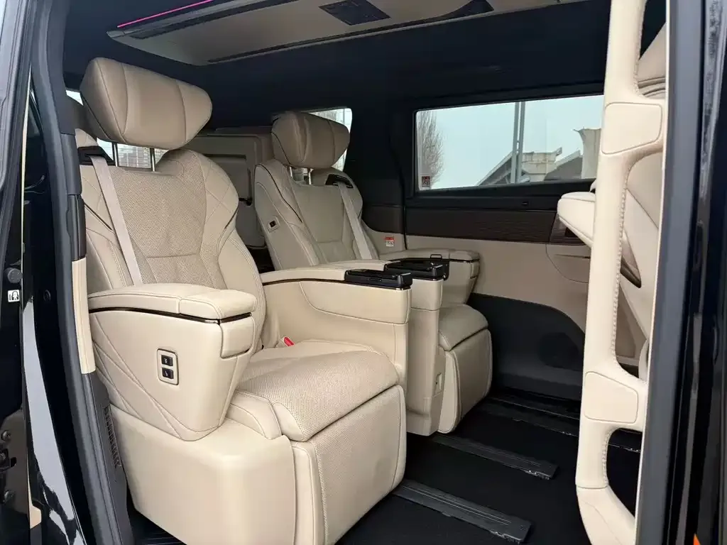 Toyota Alphard 2024 из CN, фото 5