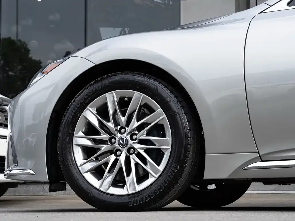 Lexus LS 2021 из CN, фото 10