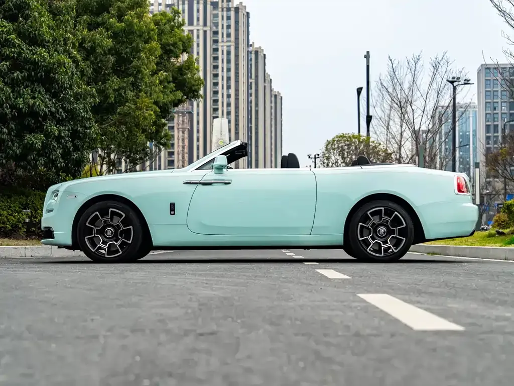 Rolls-Royce Dawn 2023 из CN, фото 8