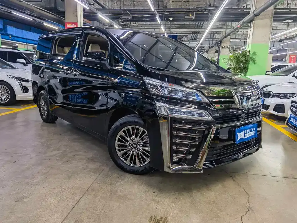 Toyota Vellfire — фото 5