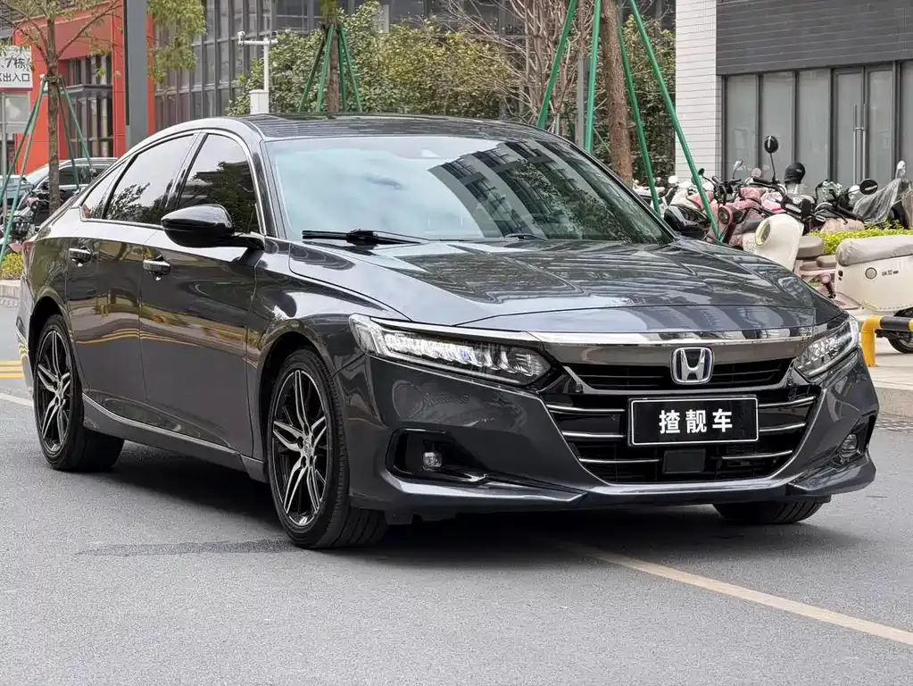 Honda Accord — фото 5