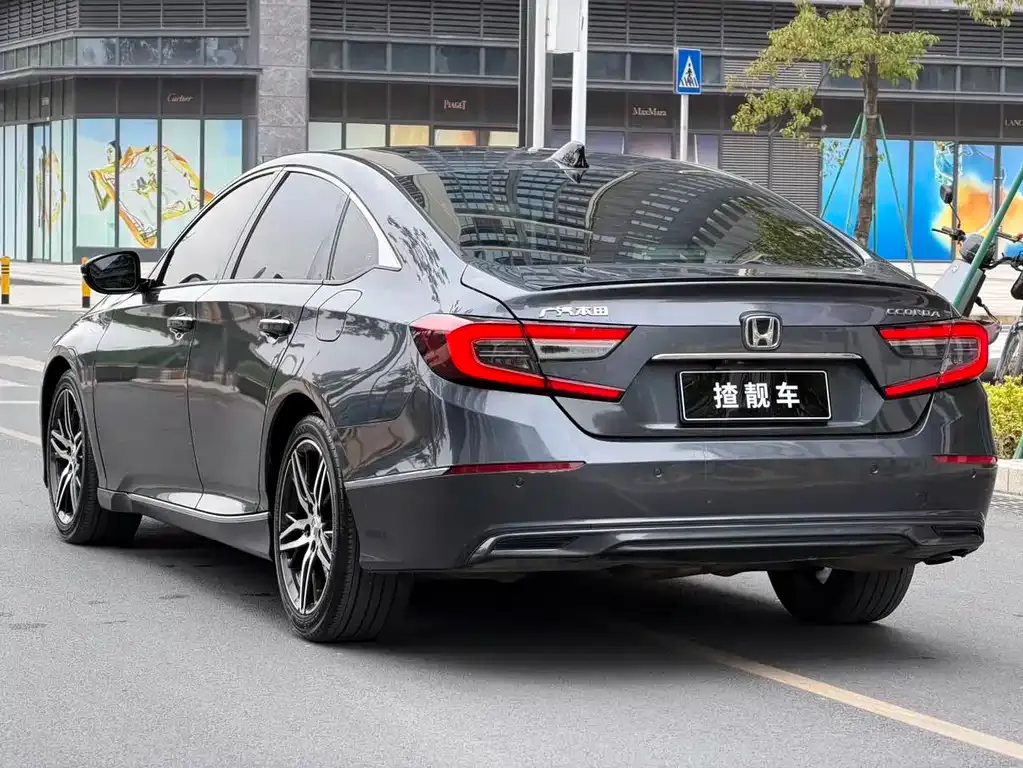 Honda Accord — фото 2