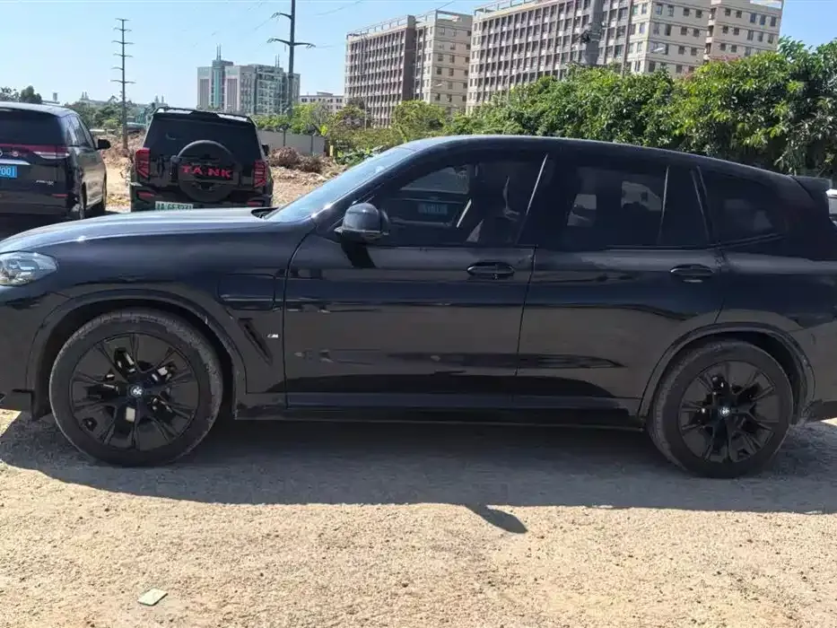BMW iX3 2025 из CN, фото 8