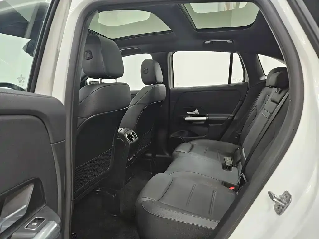 Mercedes-Benz GLA 2025 из CN, фото 9