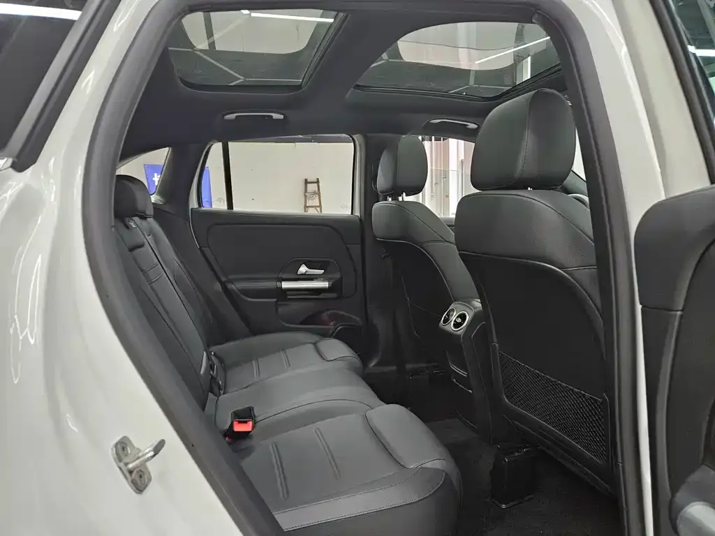 Mercedes-Benz GLA 2025 из CN, фото 10