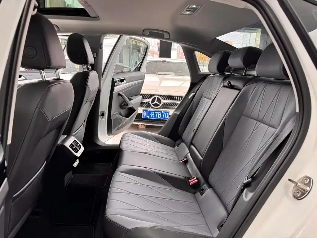 Volkswagen Lavida 2024 из CN, фото 5