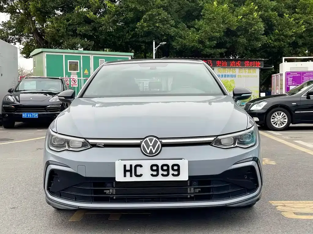 Volkswagen Golf 2023 из CN, фото 10