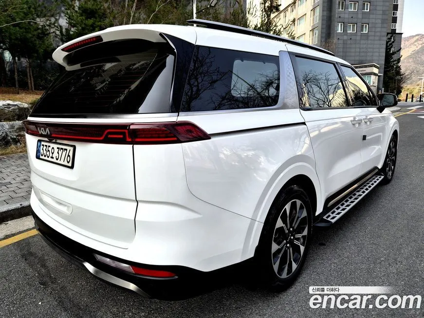 Kia Carnival — фото 6