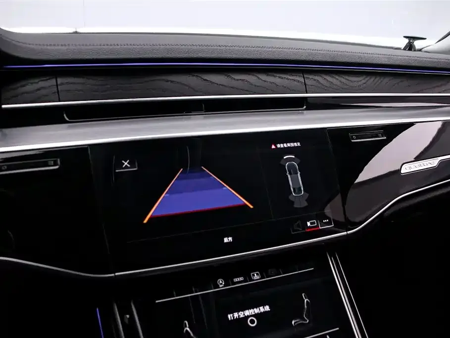Audi A8 2021 из CN, фото 6