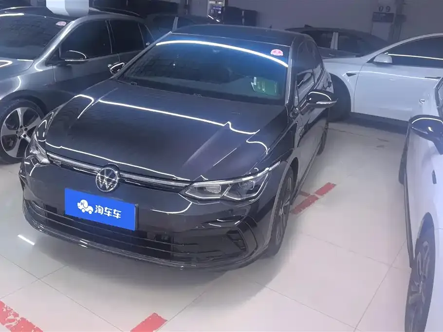 Volkswagen Golf 2023 из CN, фото 1