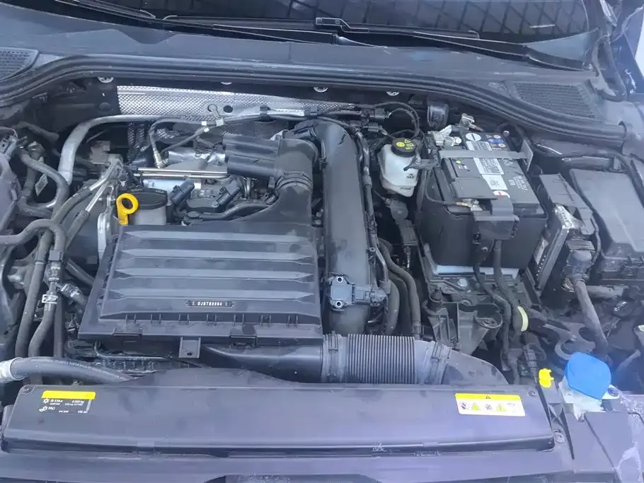 Volkswagen Golf 2023 из CN, фото 10