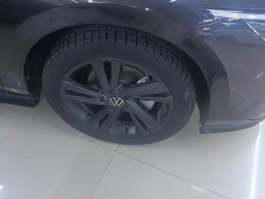 Volkswagen Golf 2023 из CN, фото 9