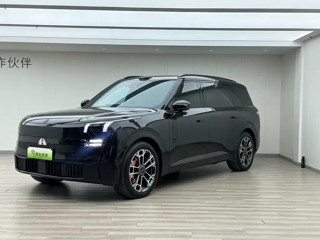 Lynk & Co 900 2025 из CN, фото 7