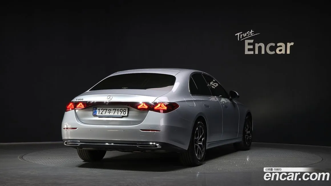 Mercedes-Benz E-Class 2025 из KR, фото 4