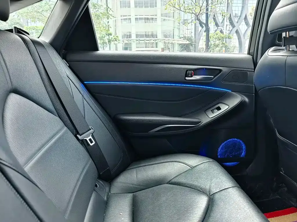 Toyota Avalon 2022 из CN, фото 3