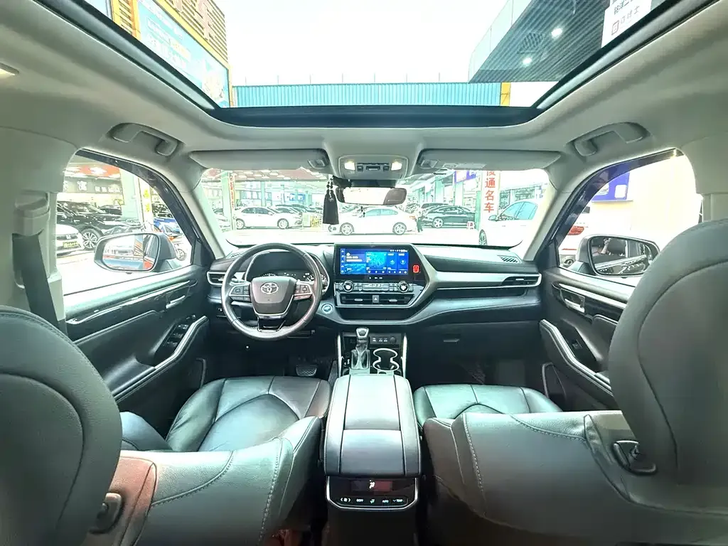 Toyota Highlander 2022 из CN, фото 3