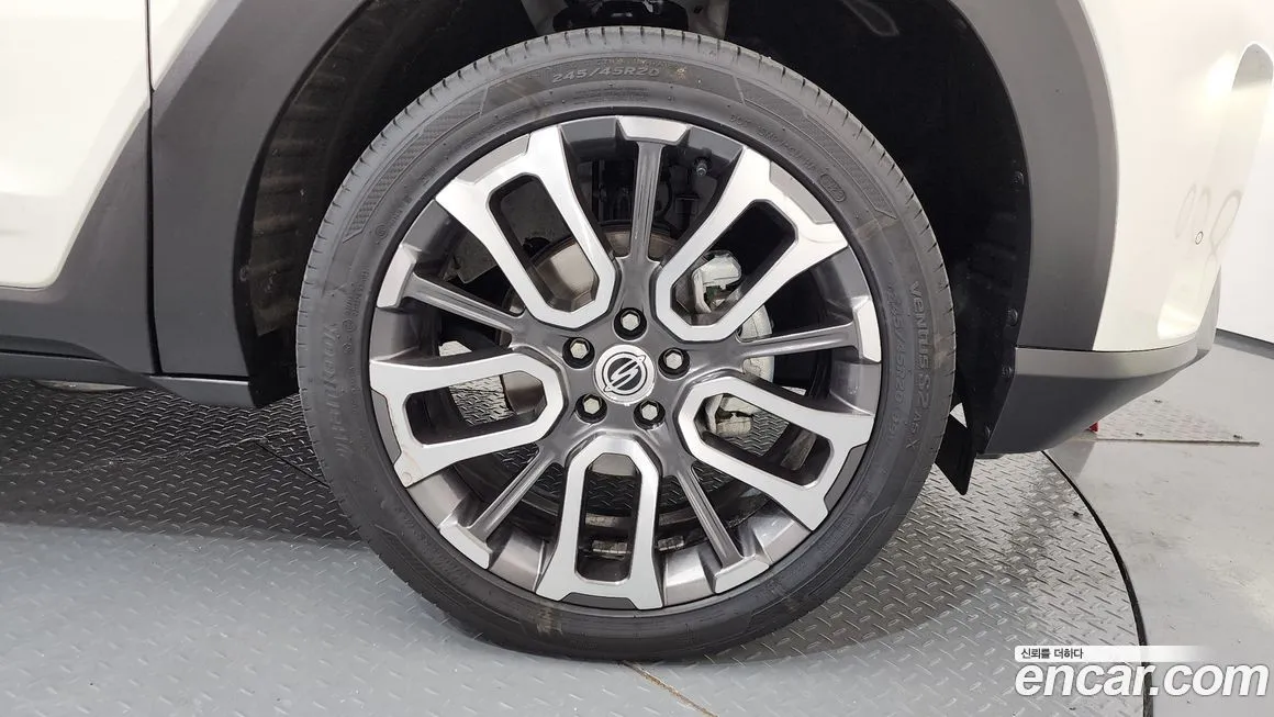 KG Mobility (Ssangyong) Torres — фото 4