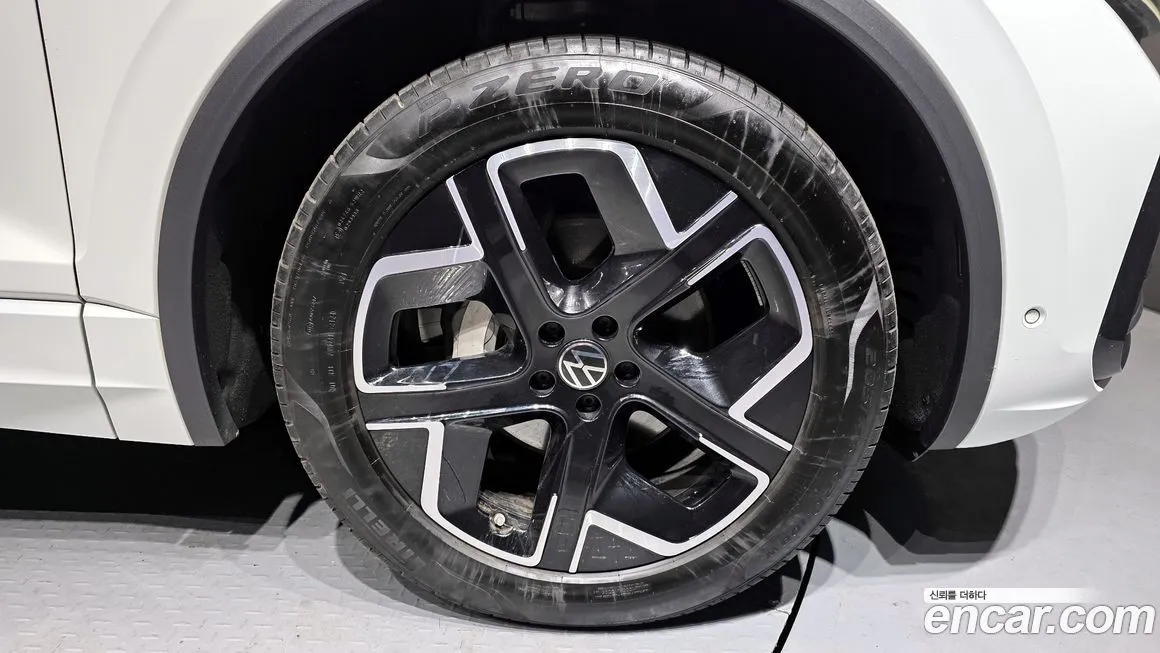 Volkswagen Touareg 2024 из KR, фото 4