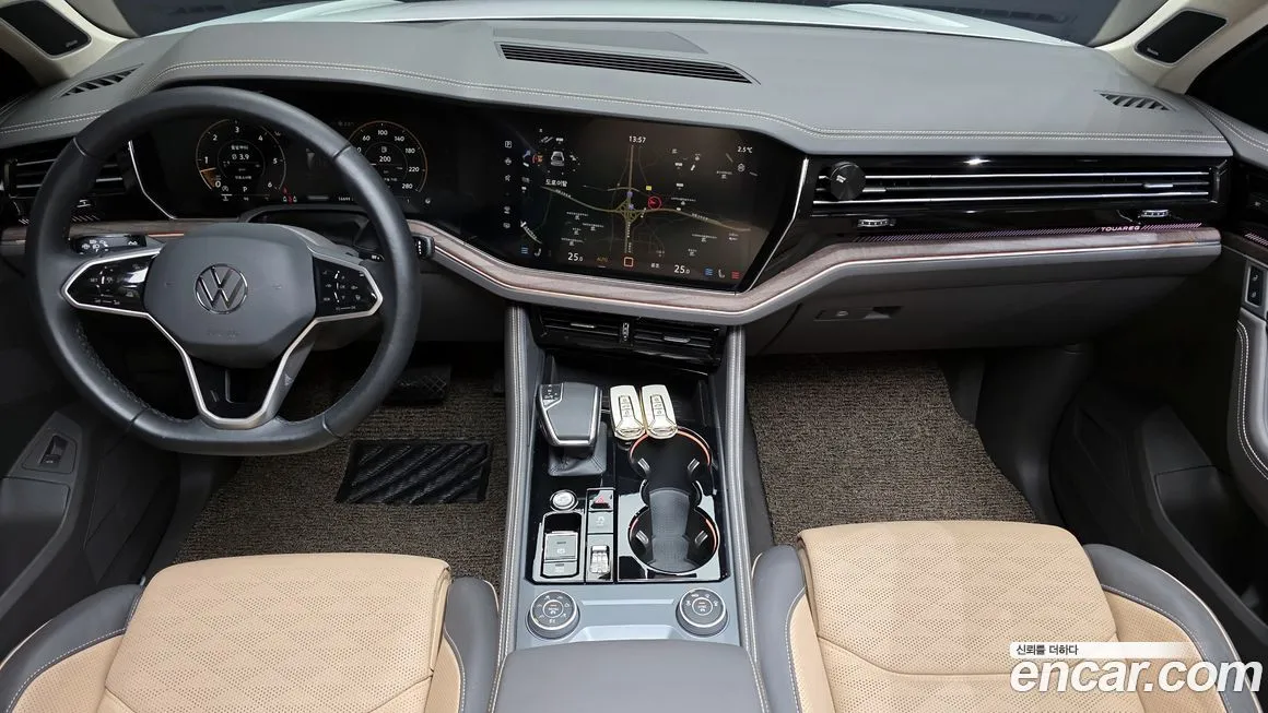 Volkswagen Touareg 2024 из KR, фото 2